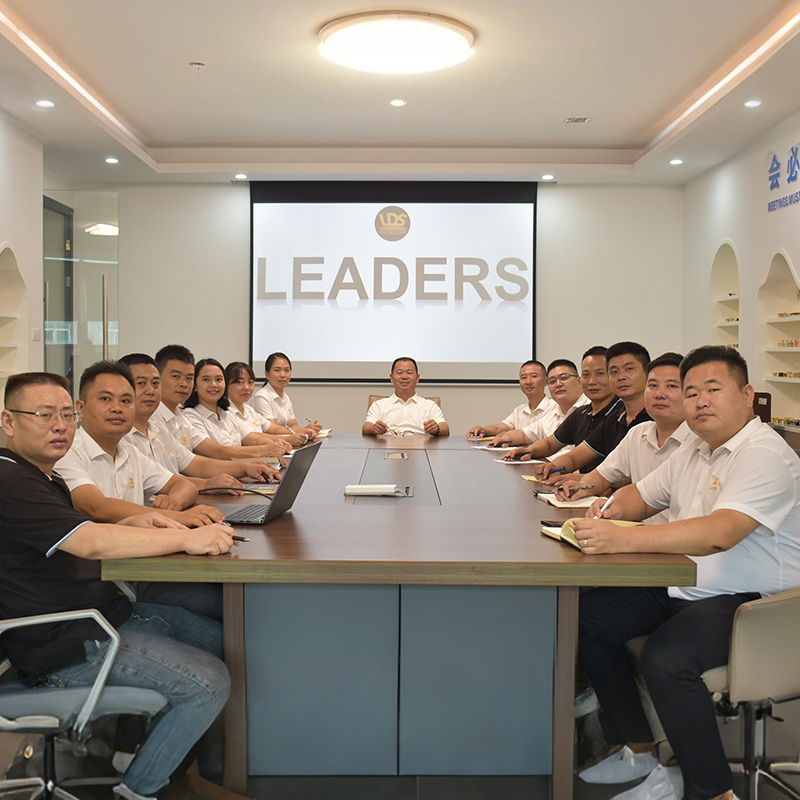 leaders-packaging-factory