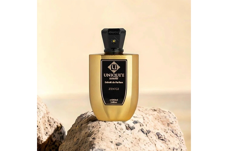 Customized Crystal Zamac Cap