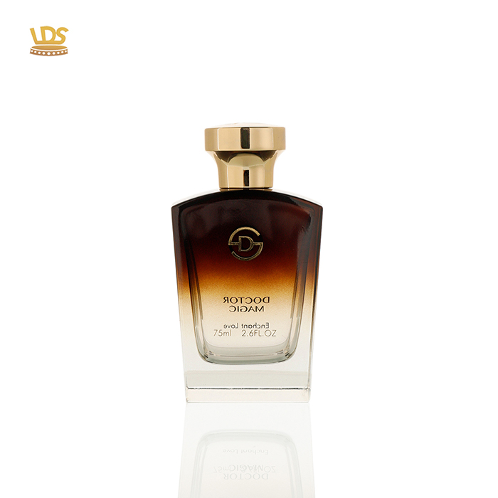 Premium golden Zamac perfume cap designed for luxury fragrance brands.