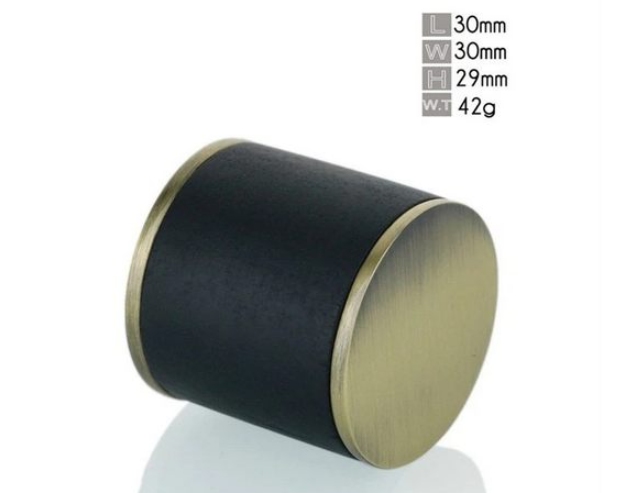 Premium Glass and Zamak for Durable Perfume Packaging