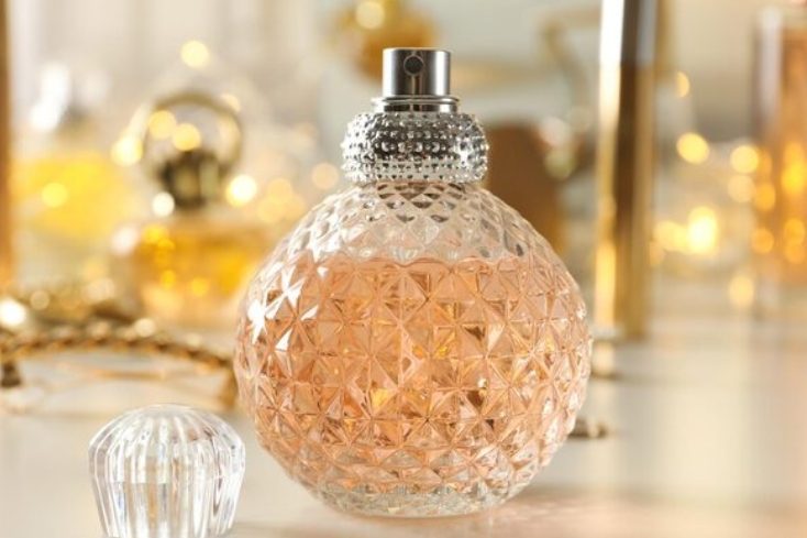 Precision-crafted luxury perfume caps combining elegance, durability, reliability