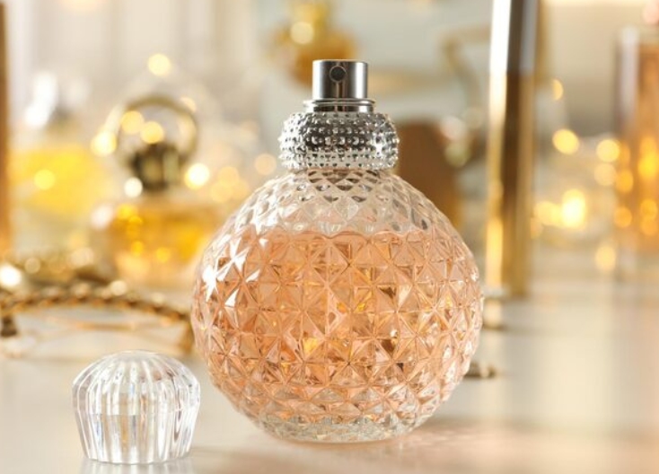 Precision-crafted luxury perfume caps combining elegance, durability, reliability